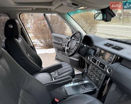 Черный Ленд Ровер Рендж Ровер, объемом двигателя 5 л и пробегом 220 тыс. км за 12999 $, фото 48 на Automoto.ua