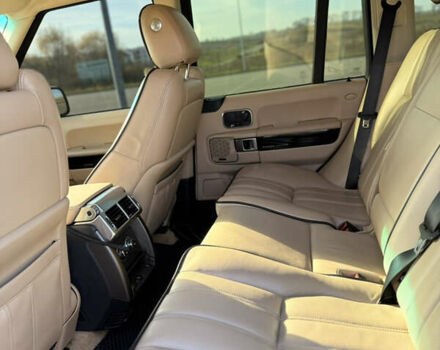 Чорний Ленд Ровер Рендж Ровер, об'ємом двигуна 5 л та пробігом 177 тис. км за 22500 $, фото 14 на Automoto.ua