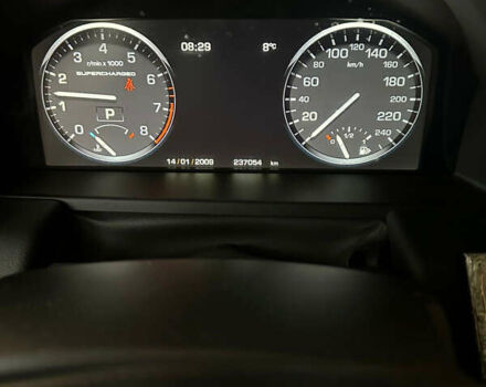 Черный Ленд Ровер Рендж Ровер, объемом двигателя 5 л и пробегом 237 тыс. км за 17700 $, фото 10 на Automoto.ua