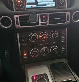 Черный Ленд Ровер Рендж Ровер, объемом двигателя 4.37 л и пробегом 282 тыс. км за 21777 $, фото 17 на Automoto.ua