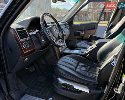 Чорний Ленд Ровер Рендж Ровер, об'ємом двигуна 4.37 л та пробігом 230 тис. км за 20000 $, фото 11 на Automoto.ua