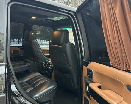 Черный Ленд Ровер Рендж Ровер, объемом двигателя 5 л и пробегом 180 тыс. км за 16000 $, фото 11 на Automoto.ua