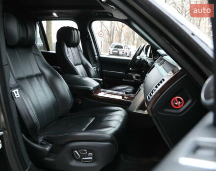 Чорний Ленд Ровер Рендж Ровер, об'ємом двигуна 5 л та пробігом 126 тис. км за 40000 $, фото 13 на Automoto.ua