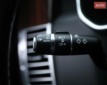 Чорний Ленд Ровер Рендж Ровер, об'ємом двигуна 5 л та пробігом 126 тис. км за 40000 $, фото 27 на Automoto.ua