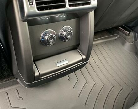 Чорний Ленд Ровер Рендж Ровер, об'ємом двигуна 4.4 л та пробігом 235 тис. км за 32700 $, фото 17 на Automoto.ua