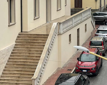 Чорний Ленд Ровер Рендж Ровер, об'ємом двигуна 5 л та пробігом 220 тис. км за 31200 $, фото 3 на Automoto.ua