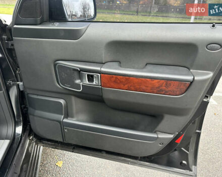 Черный Ленд Ровер Рендж Ровер, объемом двигателя 4.37 л и пробегом 270 тыс. км за 19500 $, фото 11 на Automoto.ua