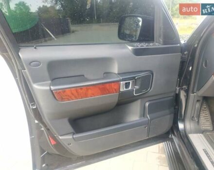 Черный Ленд Ровер Рендж Ровер, объемом двигателя 5 л и пробегом 212 тыс. км за 23000 $, фото 41 на Automoto.ua