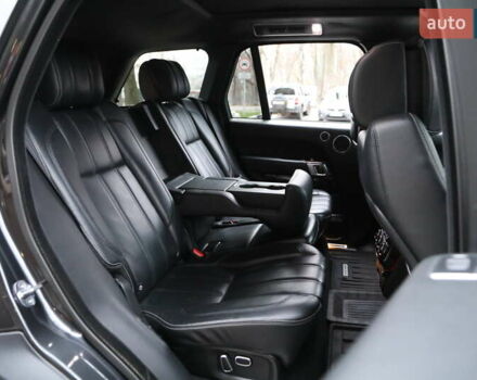 Чорний Ленд Ровер Рендж Ровер, об'ємом двигуна 5 л та пробігом 126 тис. км за 40000 $, фото 12 на Automoto.ua