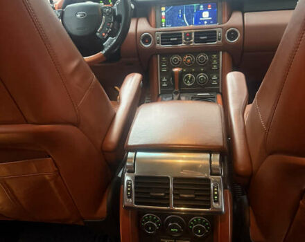 Черный Ленд Ровер Рендж Ровер, объемом двигателя 5 л и пробегом 170 тыс. км за 18500 $, фото 10 на Automoto.ua