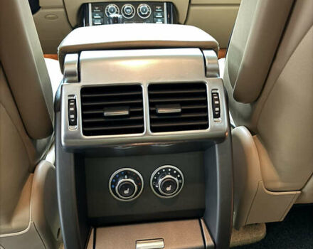 Черный Ленд Ровер Рендж Ровер, объемом двигателя 5 л и пробегом 82 тыс. км за 25500 $, фото 27 на Automoto.ua