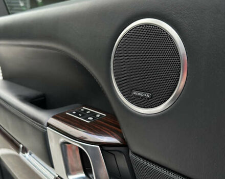 Черный Ленд Ровер Рендж Ровер, объемом двигателя 4.4 л и пробегом 218 тыс. км за 36000 $, фото 71 на Automoto.ua