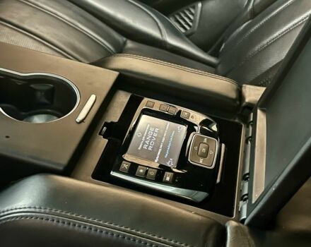 Черный Ленд Ровер Рендж Ровер, объемом двигателя 5 л и пробегом 220 тыс. км за 31200 $, фото 7 на Automoto.ua