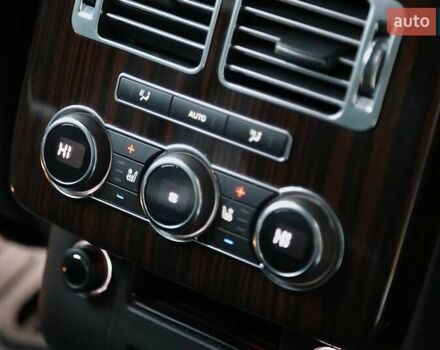 Чорний Ленд Ровер Рендж Ровер, об'ємом двигуна 5 л та пробігом 126 тис. км за 40000 $, фото 24 на Automoto.ua