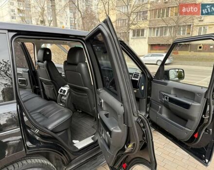 Черный Ленд Ровер Рендж Ровер, объемом двигателя 5 л и пробегом 220 тыс. км за 12999 $, фото 29 на Automoto.ua