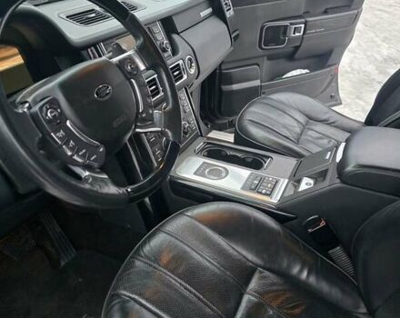 Чорний Ленд Ровер Рендж Ровер, об'ємом двигуна 4.37 л та пробігом 221 тис. км за 21500 $, фото 10 на Automoto.ua