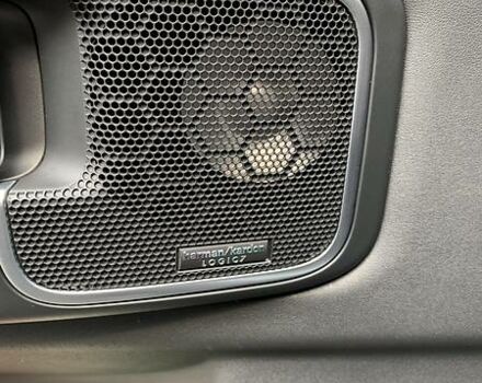 Чорний Ленд Ровер Рендж Ровер, об'ємом двигуна 4.4 л та пробігом 235 тис. км за 32700 $, фото 16 на Automoto.ua