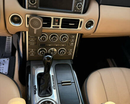 Чорний Ленд Ровер Рендж Ровер, об'ємом двигуна 5 л та пробігом 177 тис. км за 22500 $, фото 15 на Automoto.ua