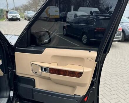 Чорний Ленд Ровер Рендж Ровер, об'ємом двигуна 4.37 л та пробігом 235 тис. км за 19500 $, фото 17 на Automoto.ua