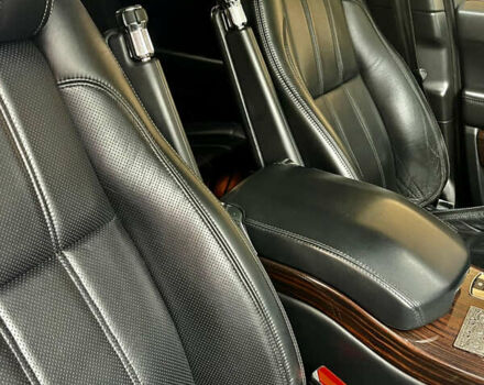 Чорний Ленд Ровер Рендж Ровер, об'ємом двигуна 5 л та пробігом 220 тис. км за 31200 $, фото 12 на Automoto.ua