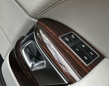 Черный Ленд Ровер Рендж Ровер, объемом двигателя 4.4 л и пробегом 250 тыс. км за 29900 $, фото 13 на Automoto.ua