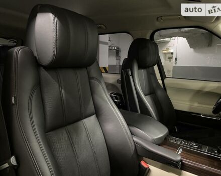 Черный Ленд Ровер Рендж Ровер, объемом двигателя 3 л и пробегом 220 тыс. км за 29900 $, фото 96 на Automoto.ua