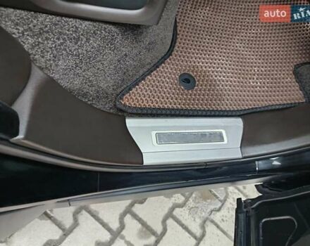 Чорний Ленд Ровер Рендж Ровер, об'ємом двигуна 4.37 л та пробігом 214 тис. км за 34500 $, фото 13 на Automoto.ua