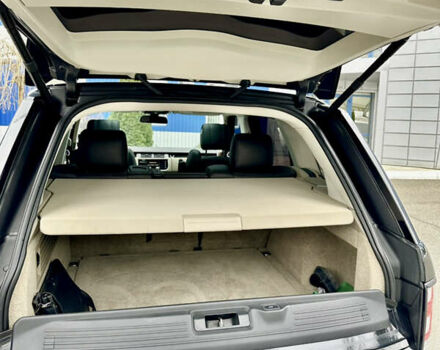 Чорний Ленд Ровер Рендж Ровер, об'ємом двигуна 5 л та пробігом 93 тис. км за 40000 $, фото 32 на Automoto.ua