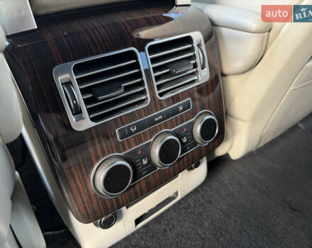 Чорний Ленд Ровер Рендж Ровер, об'ємом двигуна 4.4 л та пробігом 185 тис. км за 32500 $, фото 53 на Automoto.ua