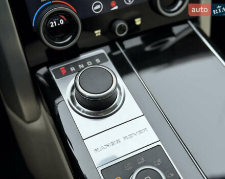Чорний Ленд Ровер Рендж Ровер, об'ємом двигуна 5 л та пробігом 120 тис. км за 36500 $, фото 39 на Automoto.ua