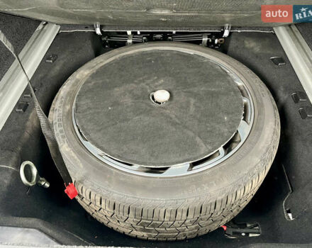 Чорний Ленд Ровер Рендж Ровер, об'ємом двигуна 5 л та пробігом 93 тис. км за 40000 $, фото 11 на Automoto.ua