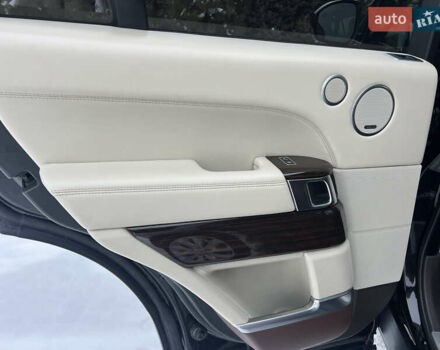 Чорний Ленд Ровер Рендж Ровер, об'ємом двигуна 5 л та пробігом 139 тис. км за 25900 $, фото 17 на Automoto.ua