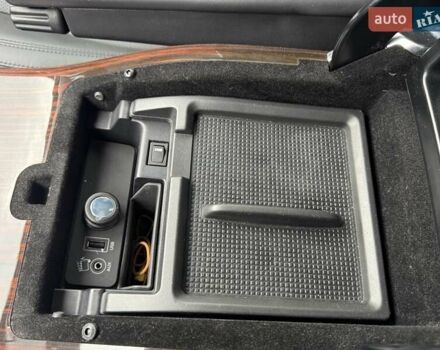 Черный Ленд Ровер Рендж Ровер, объемом двигателя 3 л и пробегом 183 тыс. км за 28900 $, фото 5 на Automoto.ua