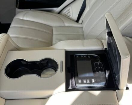 Чорний Ленд Ровер Рендж Ровер, об'ємом двигуна 5 л та пробігом 206 тис. км за 27900 $, фото 23 на Automoto.ua