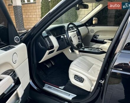 Чорний Ленд Ровер Рендж Ровер, об'ємом двигуна 5 л та пробігом 207 тис. км за 25900 $, фото 25 на Automoto.ua