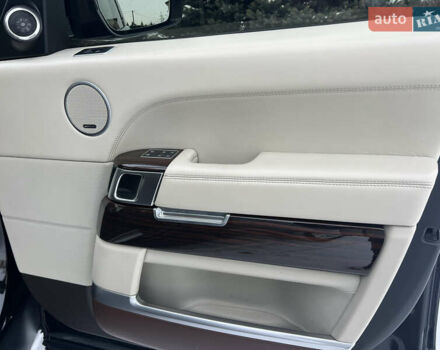 Чорний Ленд Ровер Рендж Ровер, об'ємом двигуна 5 л та пробігом 139 тис. км за 24900 $, фото 17 на Automoto.ua