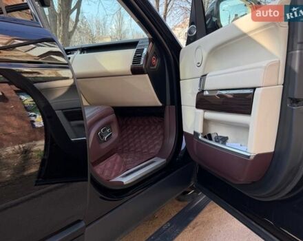 Чорний Ленд Ровер Рендж Ровер, об'ємом двигуна 5 л та пробігом 229 тис. км за 36999 $, фото 18 на Automoto.ua