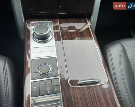 Черный Ленд Ровер Рендж Ровер, объемом двигателя 3 л и пробегом 183 тыс. км за 28900 $, фото 68 на Automoto.ua