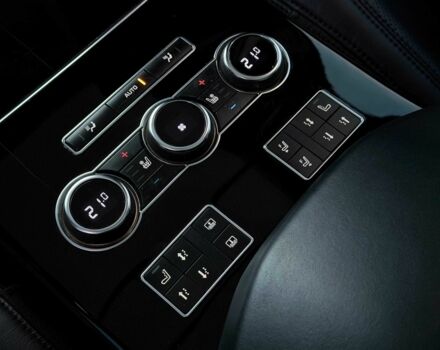 Черный Ленд Ровер Рендж Ровер, объемом двигателя 4.4 л и пробегом 207 тыс. км за 31500 $, фото 19 на Automoto.ua