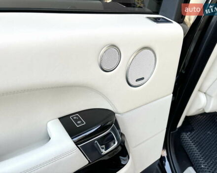 Чорний Ленд Ровер Рендж Ровер, об'ємом двигуна 5 л та пробігом 206 тис. км за 27800 $, фото 19 на Automoto.ua