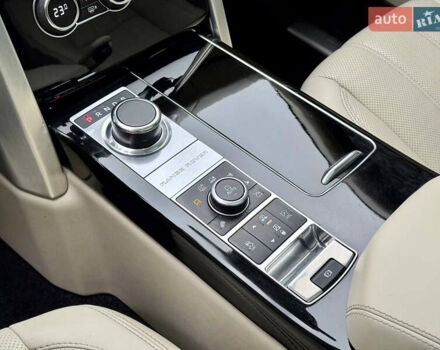 Чорний Ленд Ровер Рендж Ровер, об'ємом двигуна 4.4 л та пробігом 240 тис. км за 29500 $, фото 31 на Automoto.ua