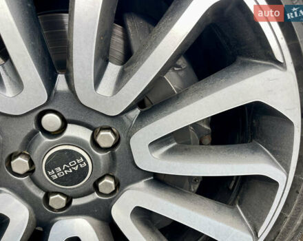 Чорний Ленд Ровер Рендж Ровер, об'ємом двигуна 5 л та пробігом 93 тис. км за 40000 $, фото 17 на Automoto.ua