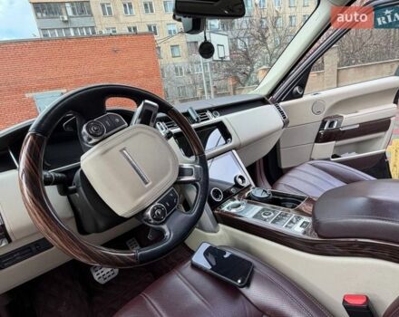 Чорний Ленд Ровер Рендж Ровер, об'ємом двигуна 5 л та пробігом 229 тис. км за 36999 $, фото 9 на Automoto.ua