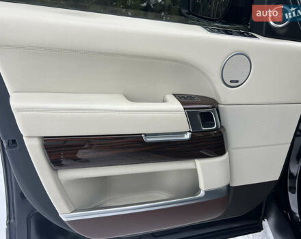 Чорний Ленд Ровер Рендж Ровер, об'ємом двигуна 5 л та пробігом 139 тис. км за 25900 $, фото 15 на Automoto.ua