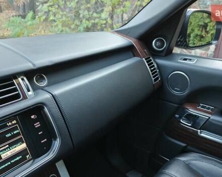 Черный Ленд Ровер Рендж Ровер, объемом двигателя 5 л и пробегом 137 тыс. км за 32000 $, фото 19 на Automoto.ua