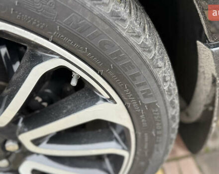 Черный Ленд Ровер Рендж Ровер, объемом двигателя 5 л и пробегом 150 тыс. км за 39800 $, фото 21 на Automoto.ua