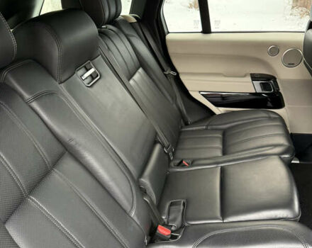 Черный Ленд Ровер Рендж Ровер, объемом двигателя 5 л и пробегом 250 тыс. км за 25000 $, фото 12 на Automoto.ua