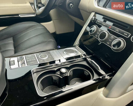 Чорний Ленд Ровер Рендж Ровер, об'ємом двигуна 5 л та пробігом 93 тис. км за 40000 $, фото 13 на Automoto.ua