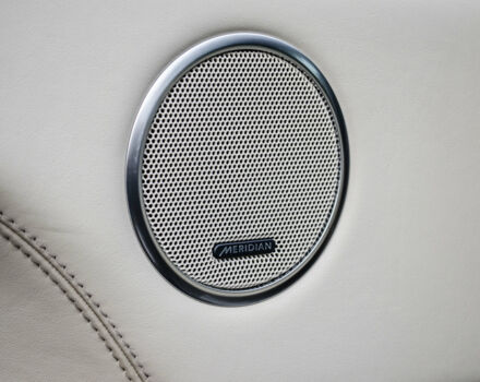 Черный Ленд Ровер Рендж Ровер, объемом двигателя 4.4 л и пробегом 99 тыс. км за 71111 $, фото 65 на Automoto.ua