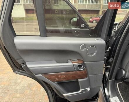 Чорний Ленд Ровер Рендж Ровер, об'ємом двигуна 5 л та пробігом 175 тис. км за 26950 $, фото 11 на Automoto.ua